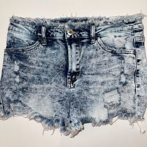 Vervet distressed/ripped Jean shorts